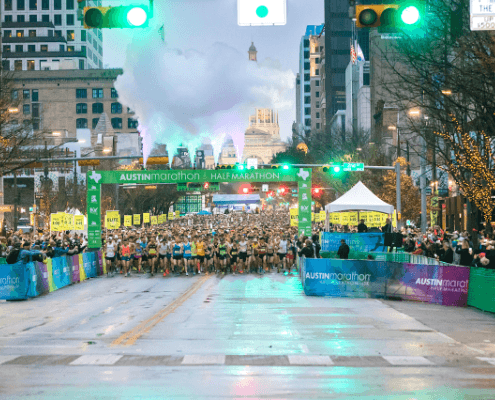 Crowded downtown Austin Marathon starting line