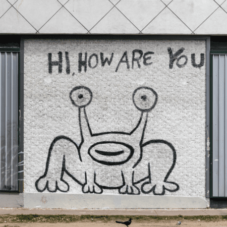 Graffiti frog saying Hi, how are you Graffiti frog saying Hi, how are you